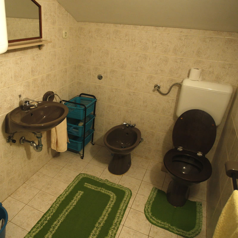 antonina žman apartment 2 bathroom and toilet