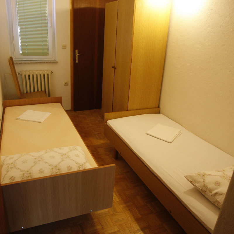 antonina apartment 1 room 2